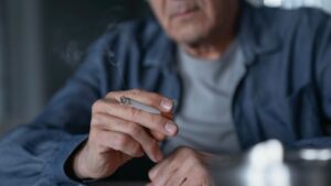 Ha senso smettere di fumare dopo i 60 anni?